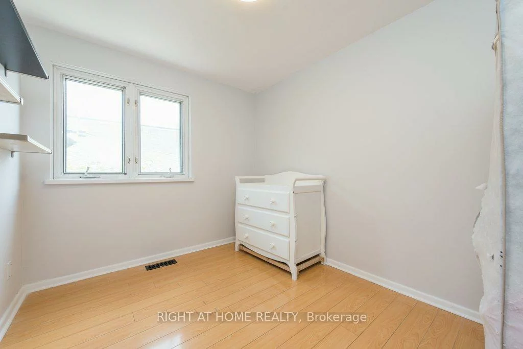 115, St Lucie, Humbermede, Toronto