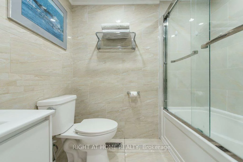 115, St Lucie, Humbermede, Toronto