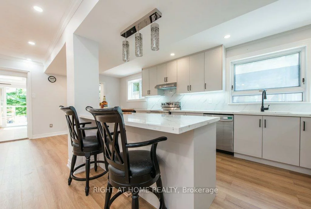 115, St Lucie, Humbermede, Toronto