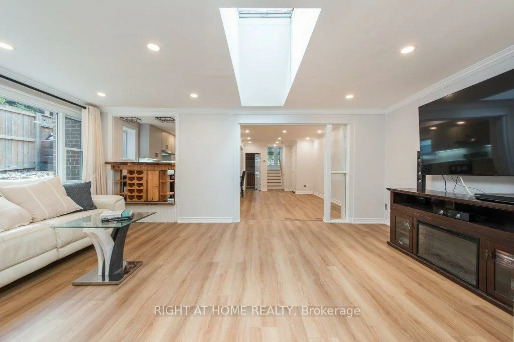 115, St Lucie, Humbermede, Toronto