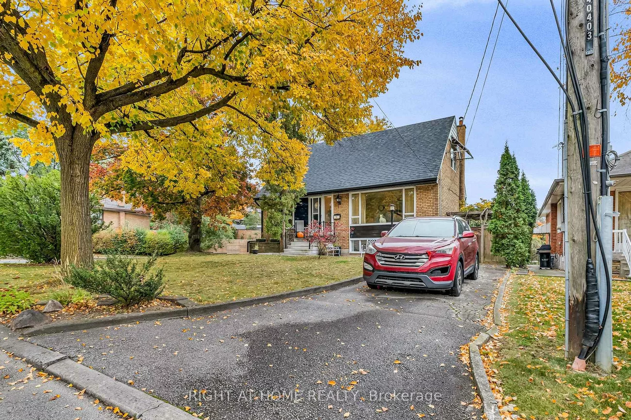 1, Ridge Point, Brookhaven-Amesbury, Toronto