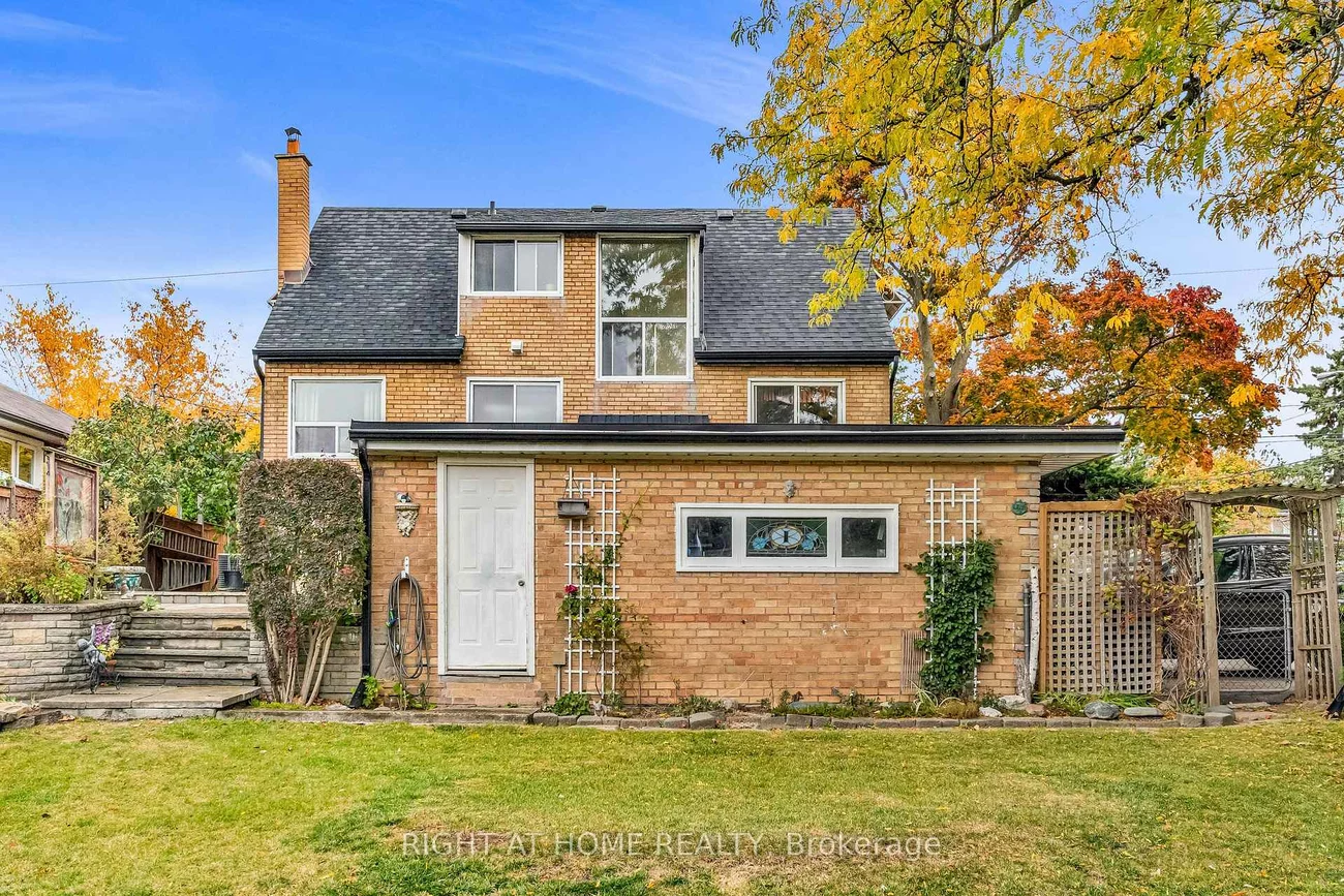1, Ridge Point, Brookhaven-Amesbury, Toronto