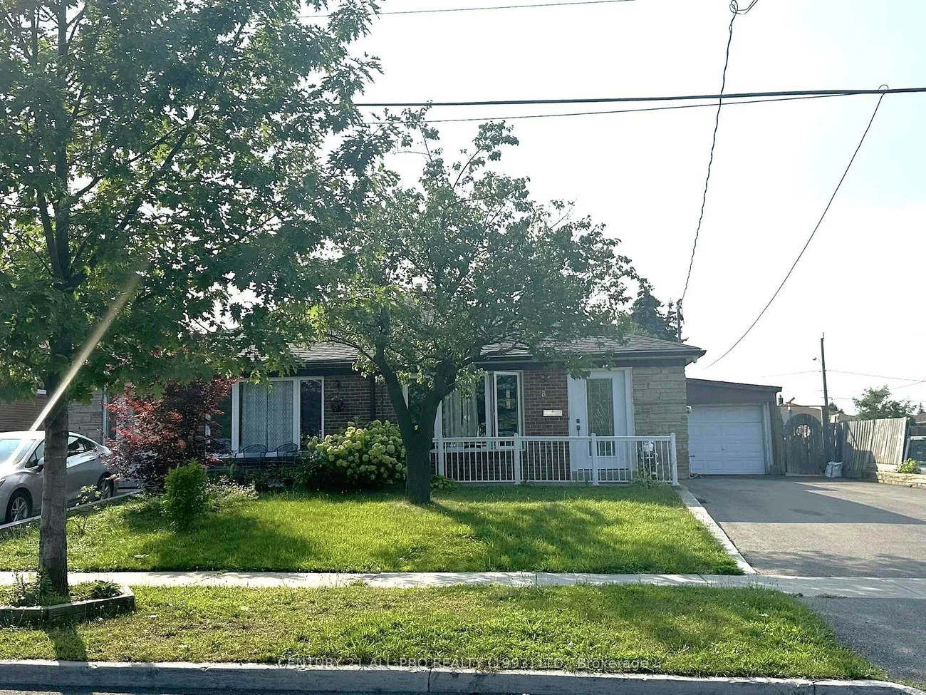 84, Goldsboro, Humber Summit, Toronto
