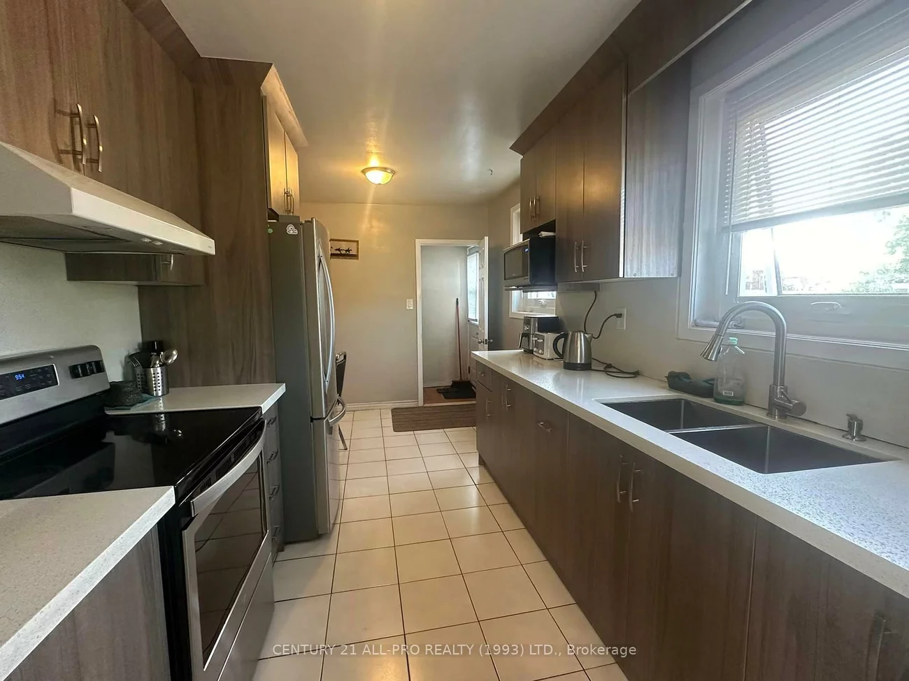 84, Goldsboro, Humber Summit, Toronto