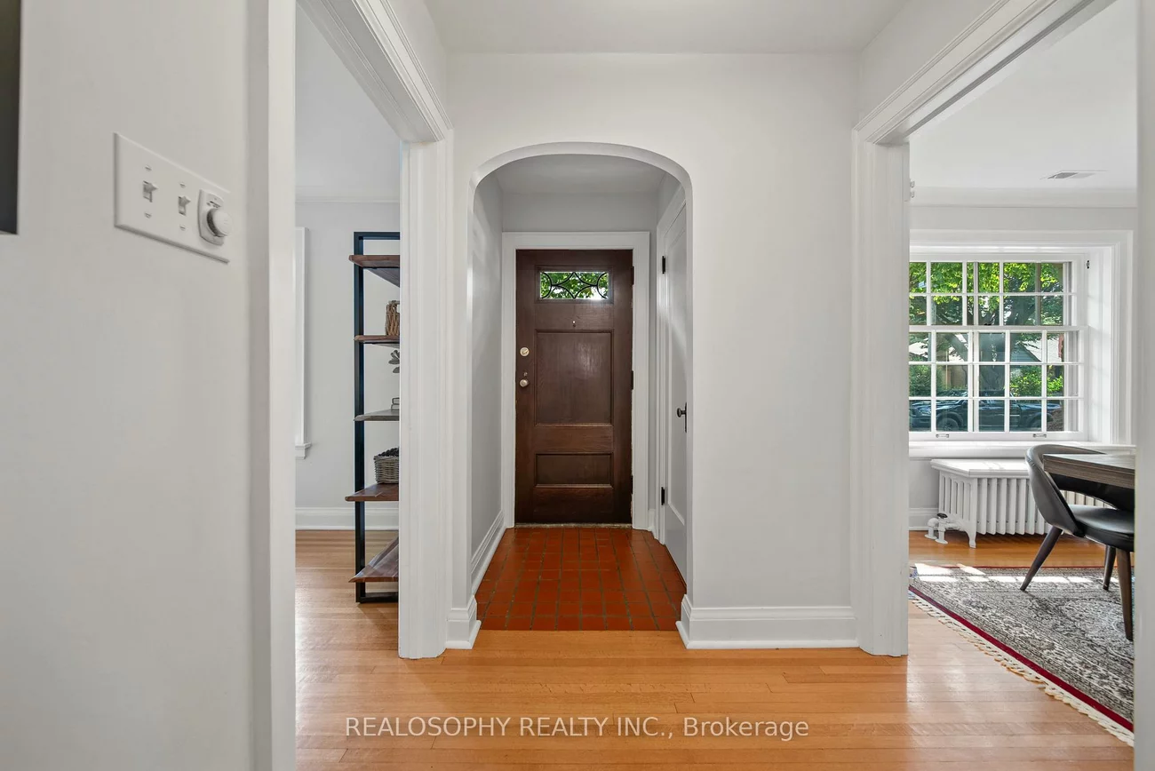 9, Edgemore, Stonegate-Queensway, Toronto