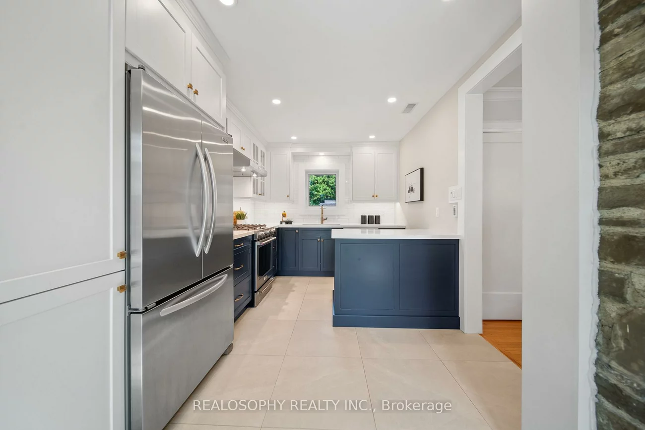 9, Edgemore, Stonegate-Queensway, Toronto
