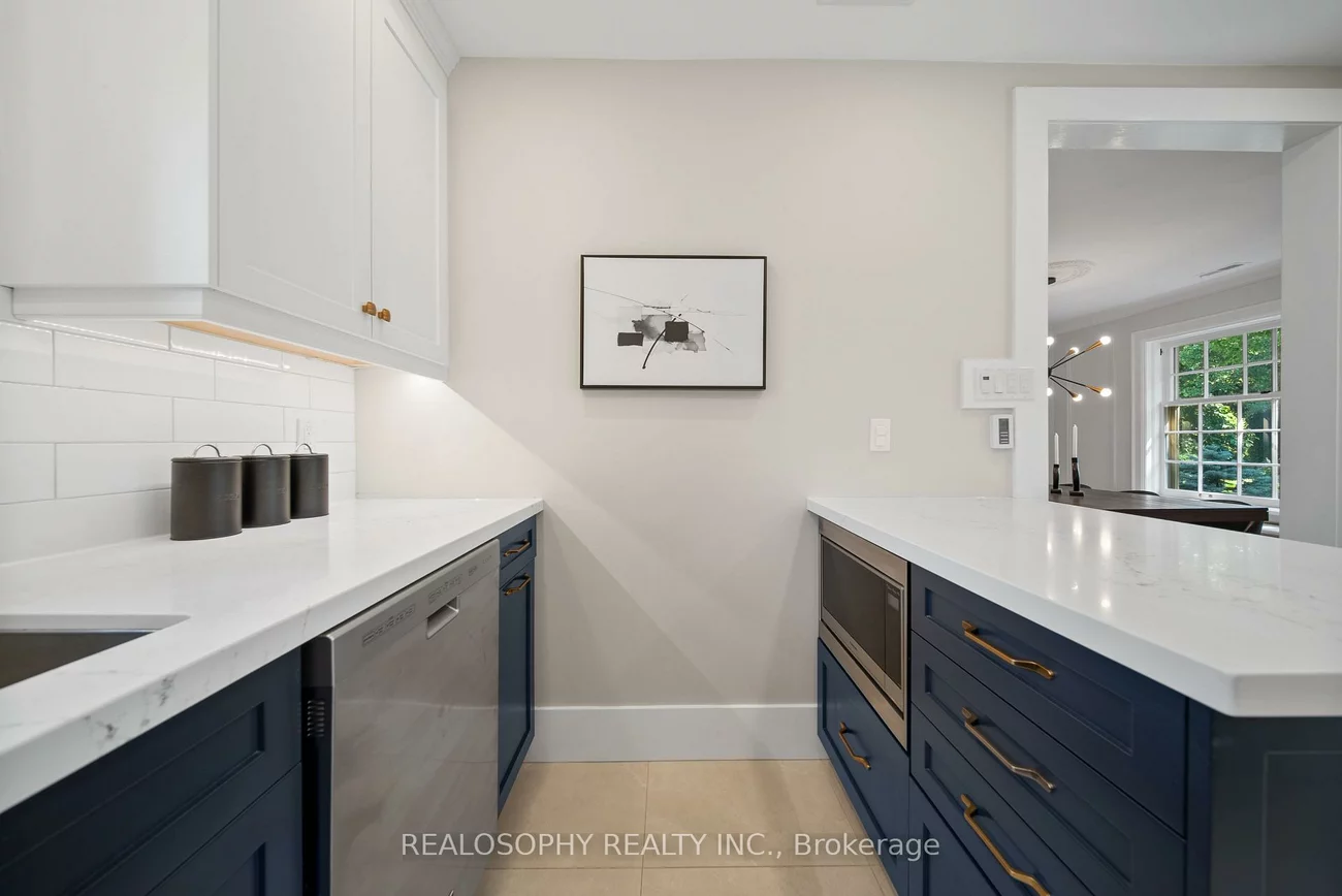 9, Edgemore, Stonegate-Queensway, Toronto