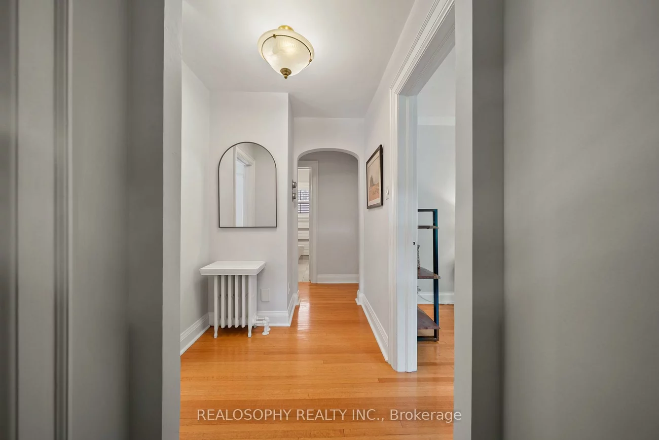 9, Edgemore, Stonegate-Queensway, Toronto