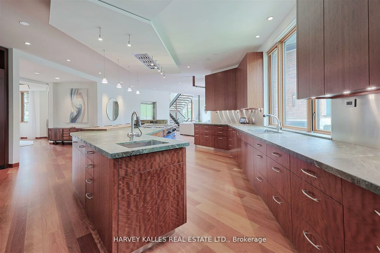 89, Kingsway, Kingsway South, Toronto