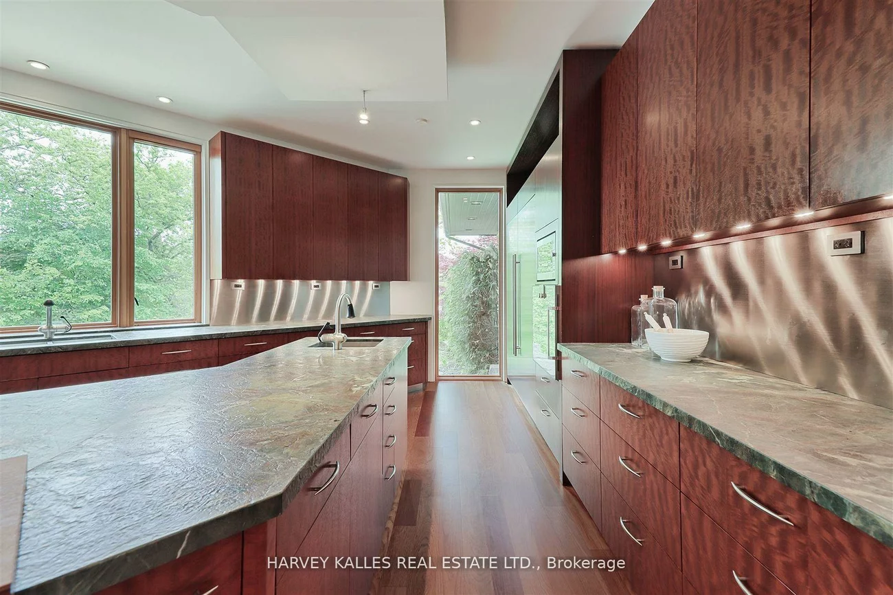 89, Kingsway, Kingsway South, Toronto