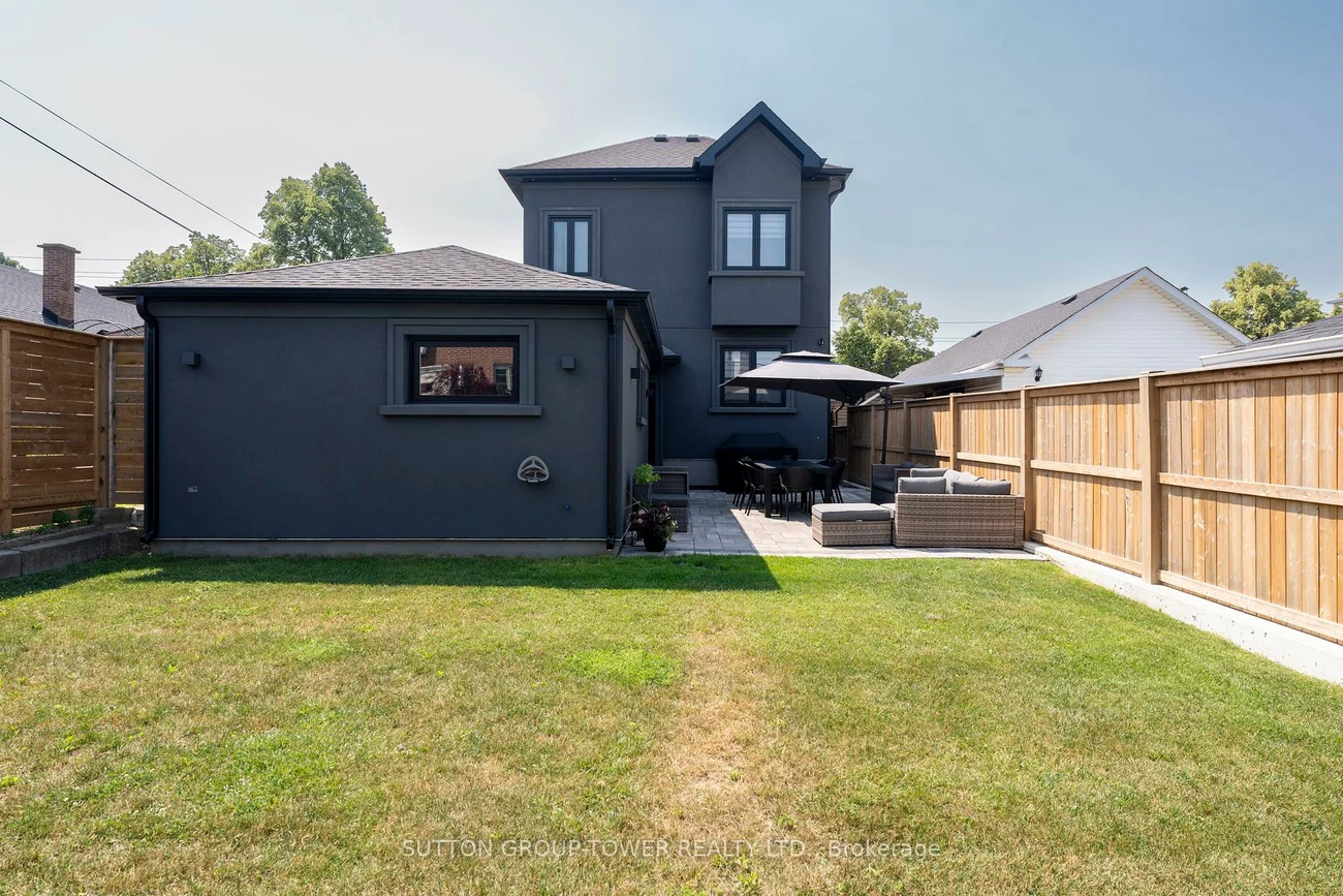 560, Glen Park, Yorkdale-Glen Park, Toronto