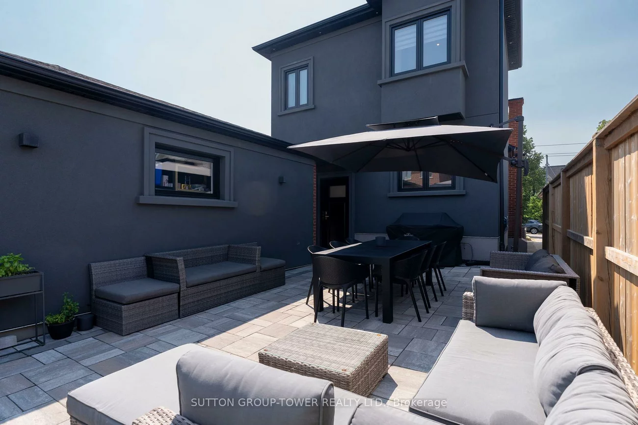560, Glen Park, Yorkdale-Glen Park, Toronto