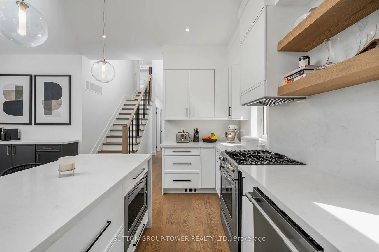 560, Glen Park, Yorkdale-Glen Park, Toronto