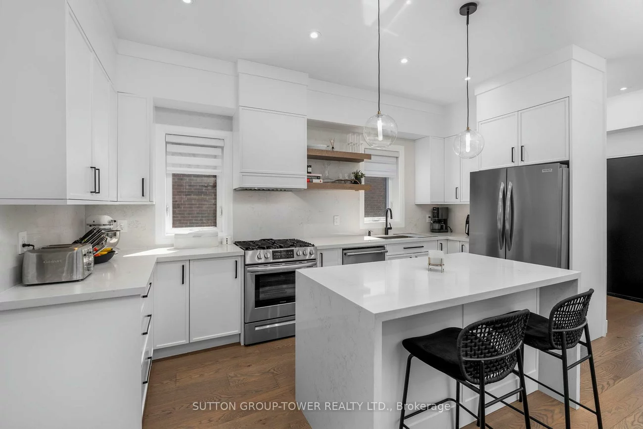 560, Glen Park, Yorkdale-Glen Park, Toronto