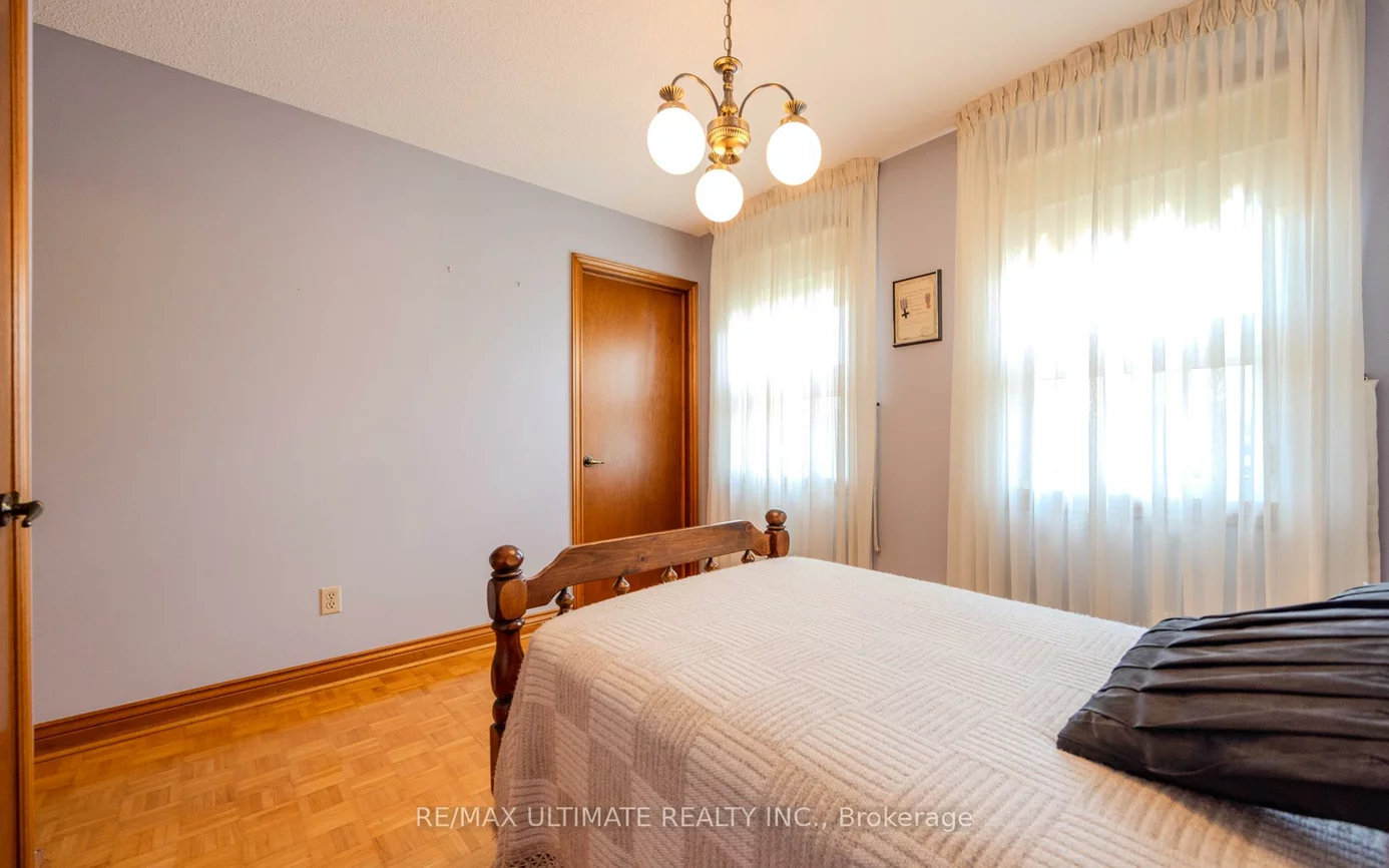 7, Marker, York University Heights, Toronto
