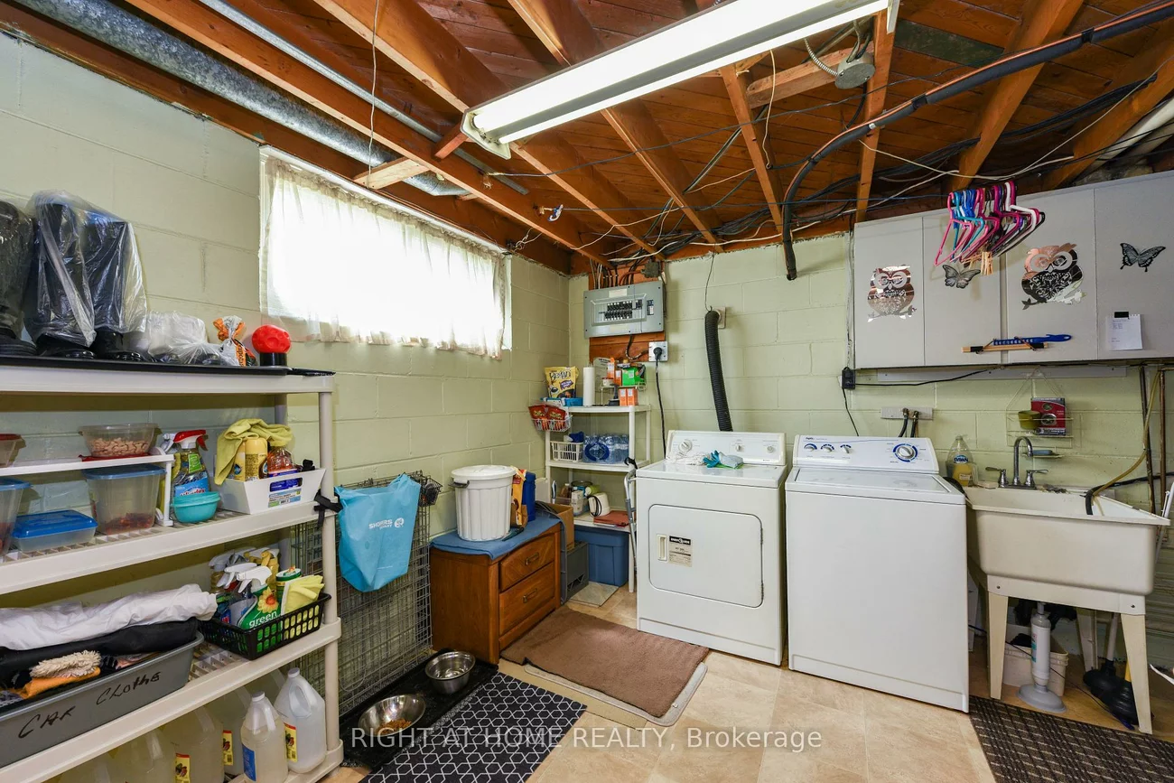 44, Birgitta, Eringate-Centennial-West Deane, Toronto