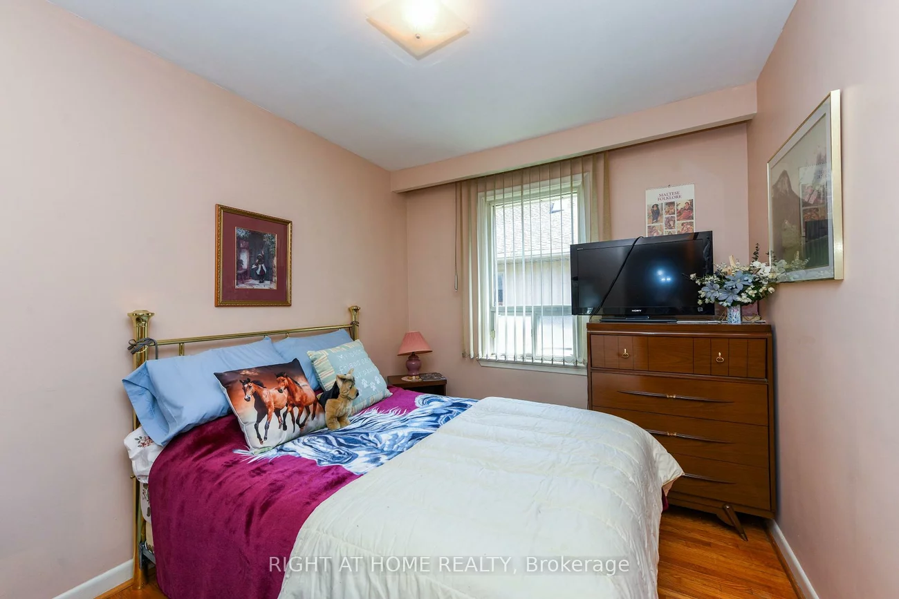 44, Birgitta, Eringate-Centennial-West Deane, Toronto