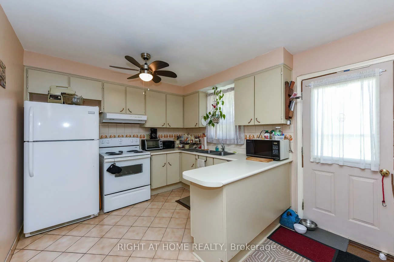 44, Birgitta, Eringate-Centennial-West Deane, Toronto