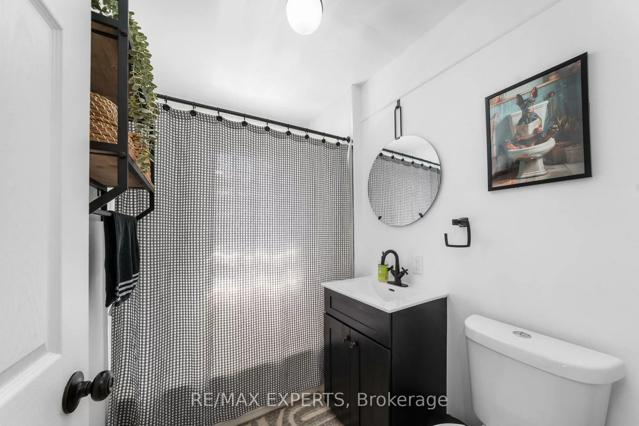 6, Mccallum, Stonegate-Queensway, Toronto