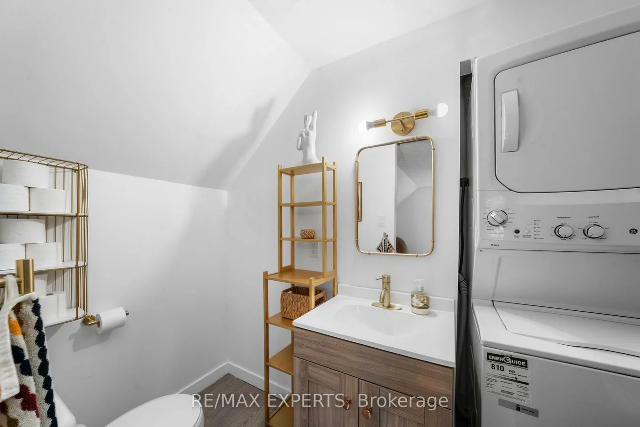 6, Mccallum, Stonegate-Queensway, Toronto