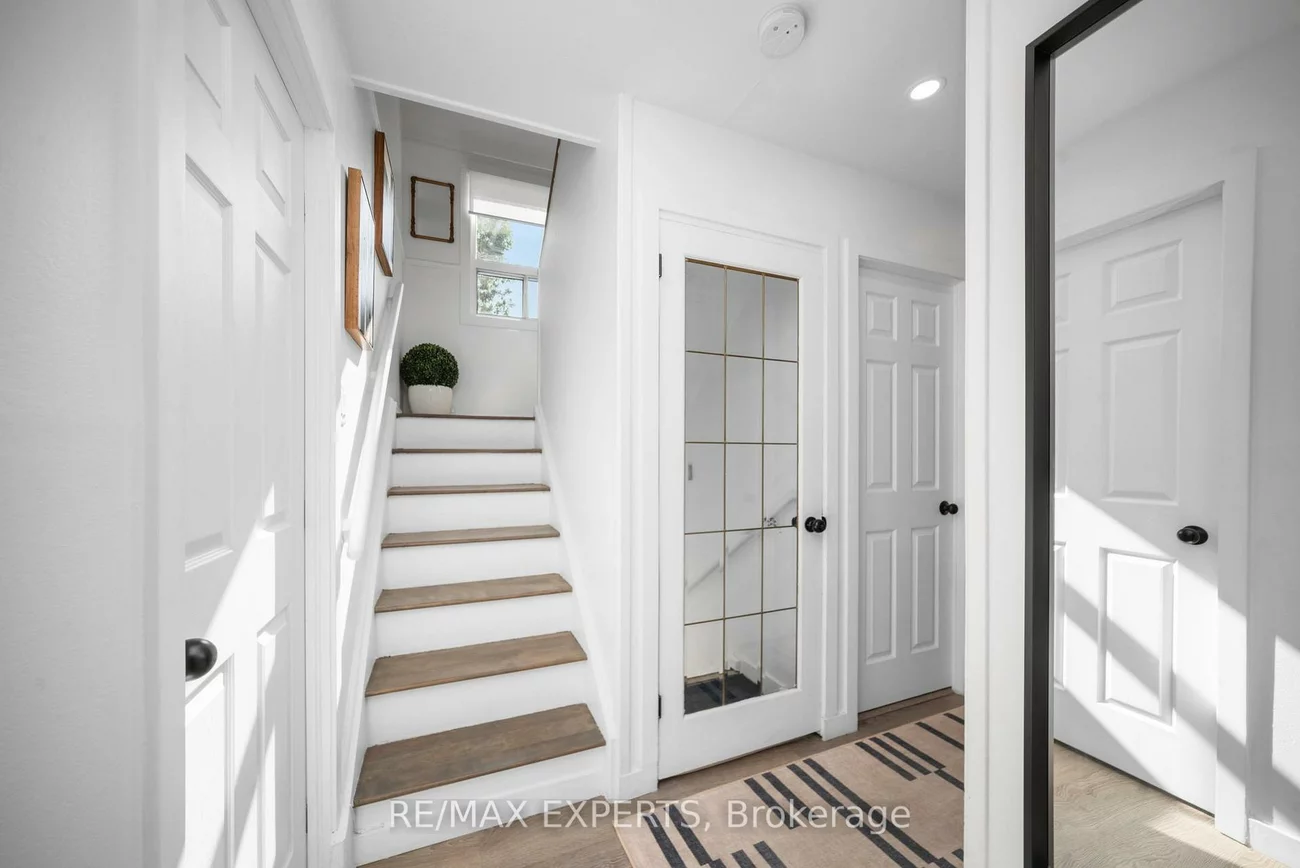 6, Mccallum, Stonegate-Queensway, Toronto