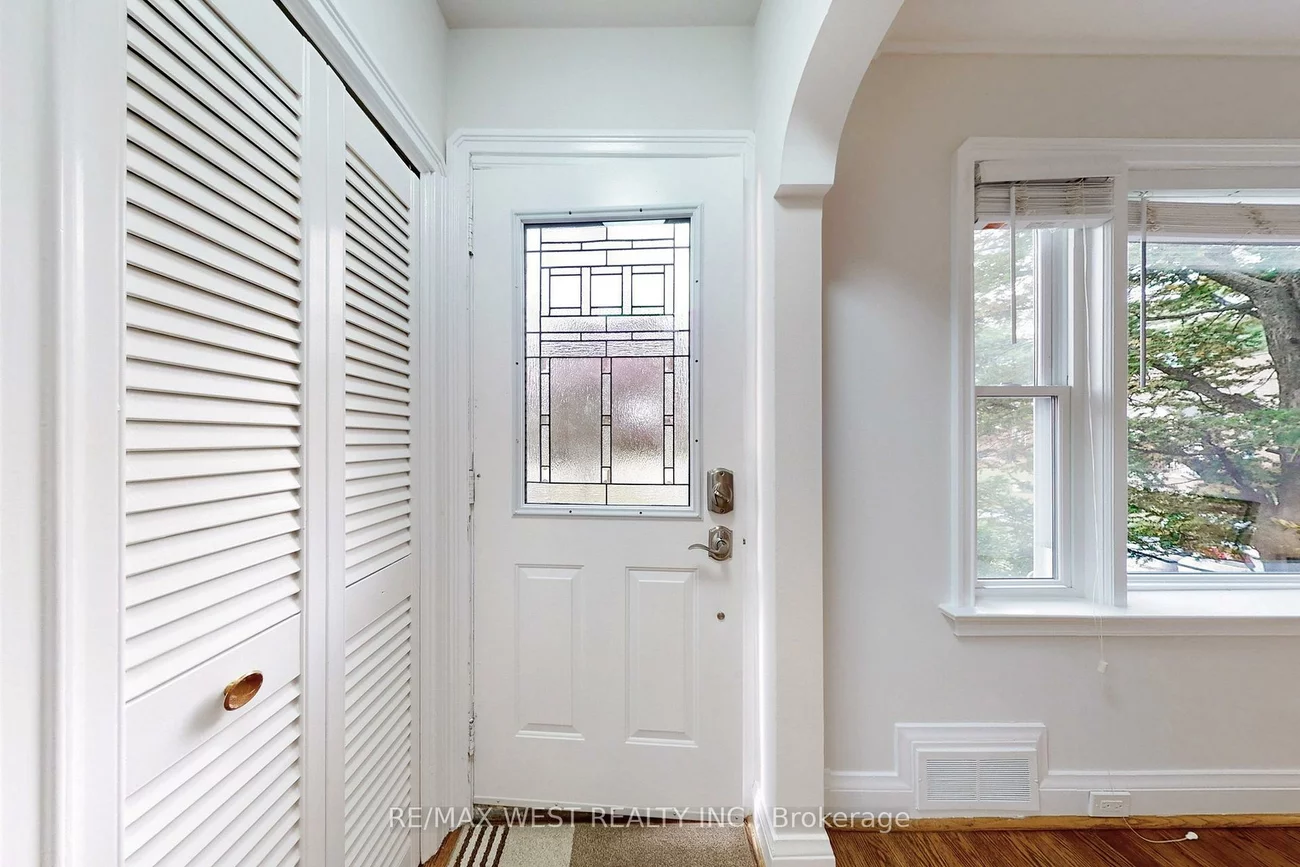 14, Park, Stonegate-Queensway, Toronto