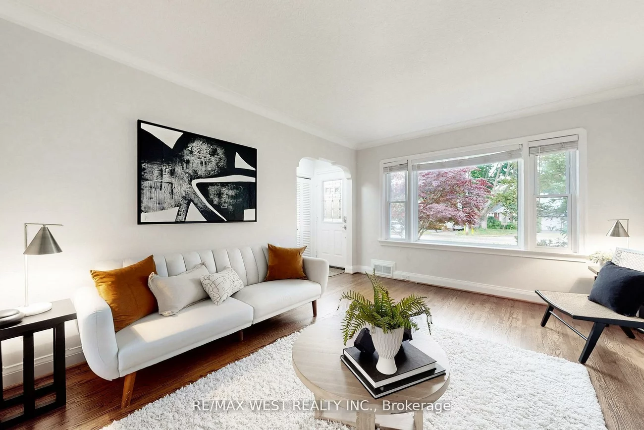 14, Park, Stonegate-Queensway, Toronto
