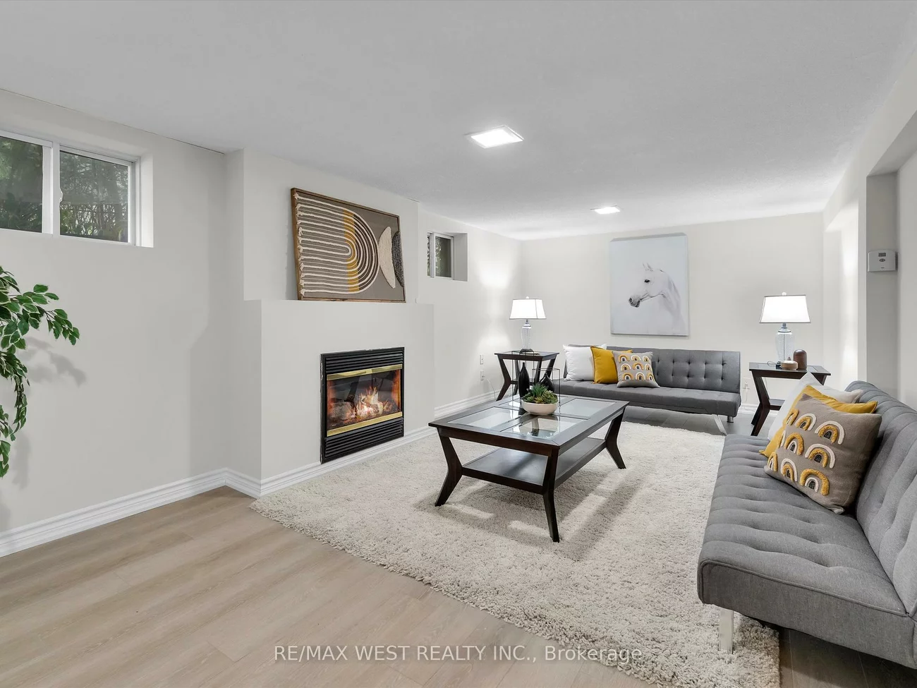 14, Park, Stonegate-Queensway, Toronto