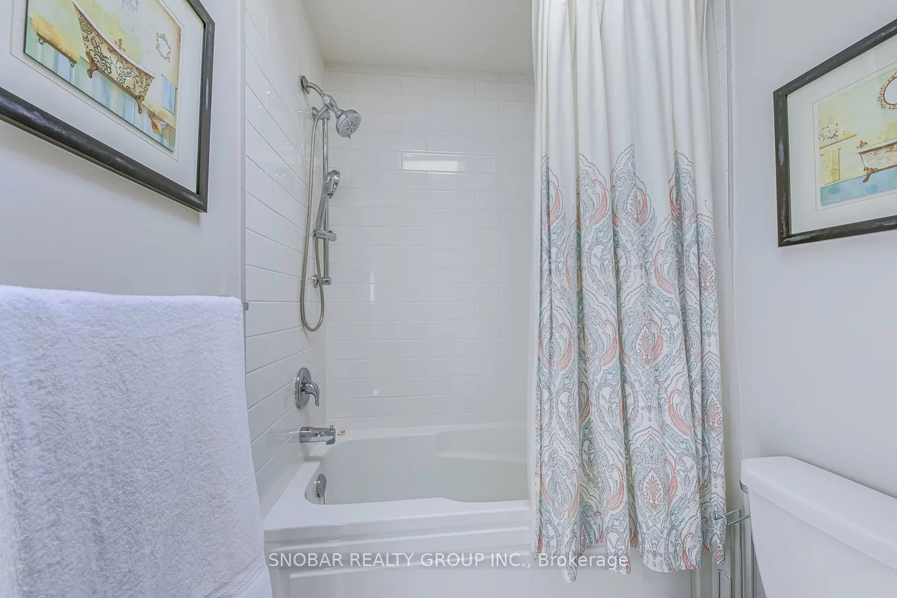 797, Oxford, Mimico, Toronto
