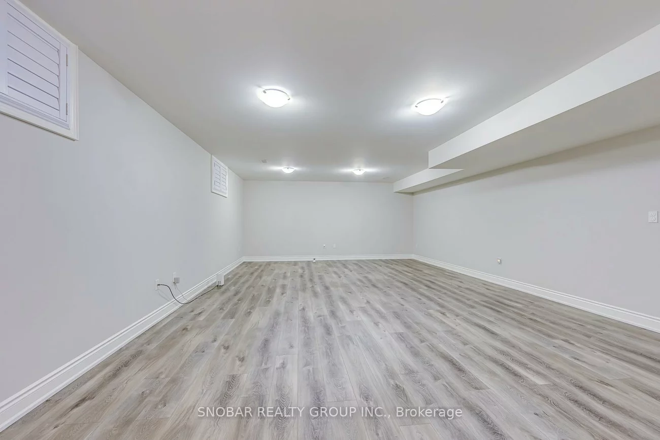 797, Oxford, Mimico, Toronto