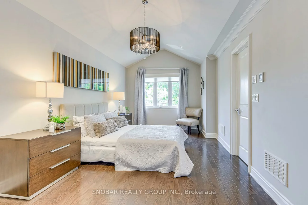 797, Oxford, Mimico, Toronto