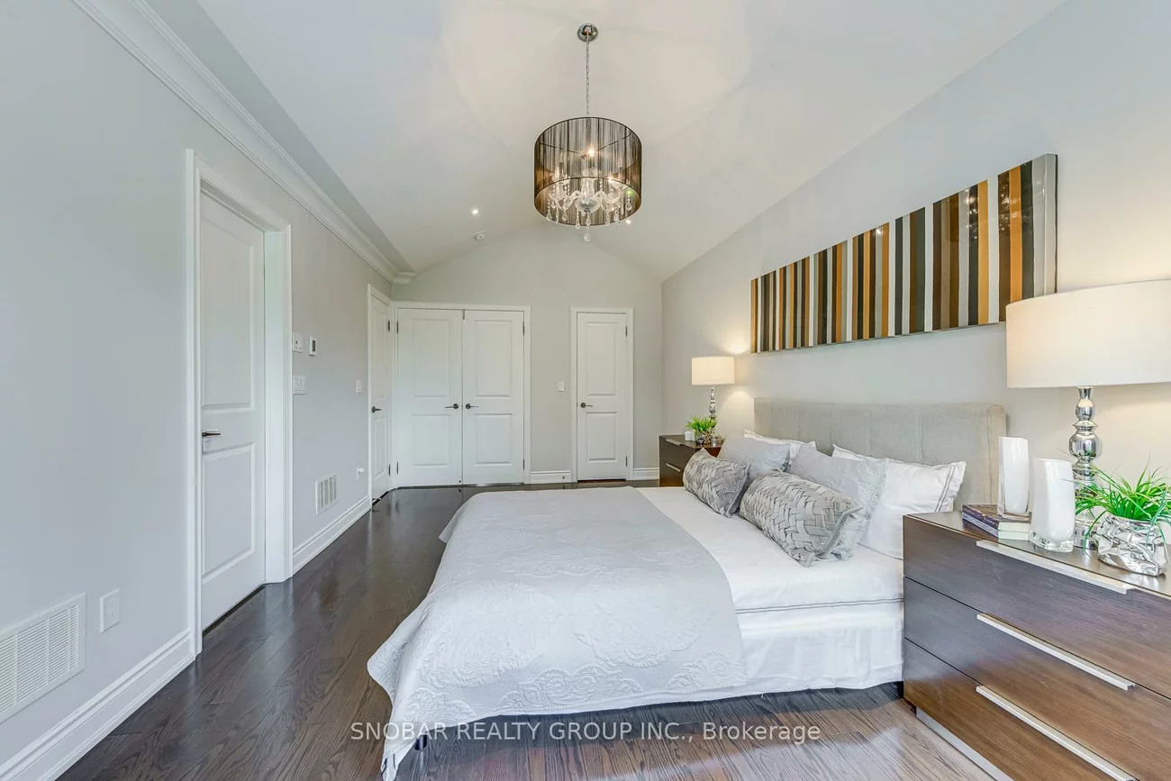 797, Oxford, Mimico, Toronto