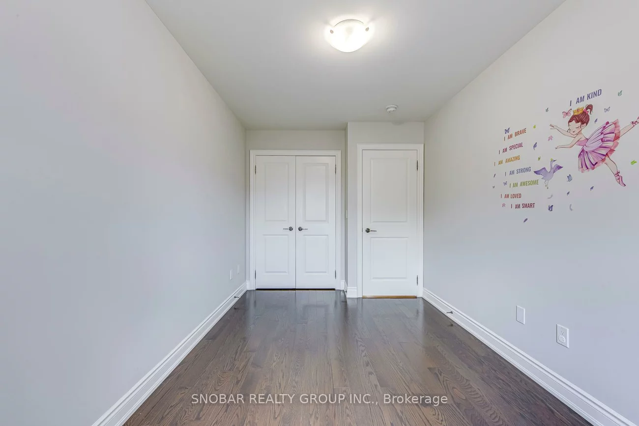 797, Oxford, Mimico, Toronto