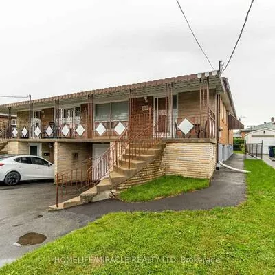 80, Goldsboro, Humber Summit, Toronto