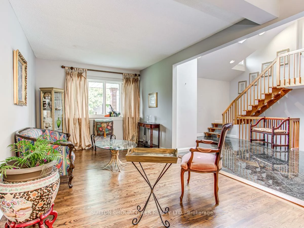 155, Tavistock, Downsview-Roding-CFB, Toronto