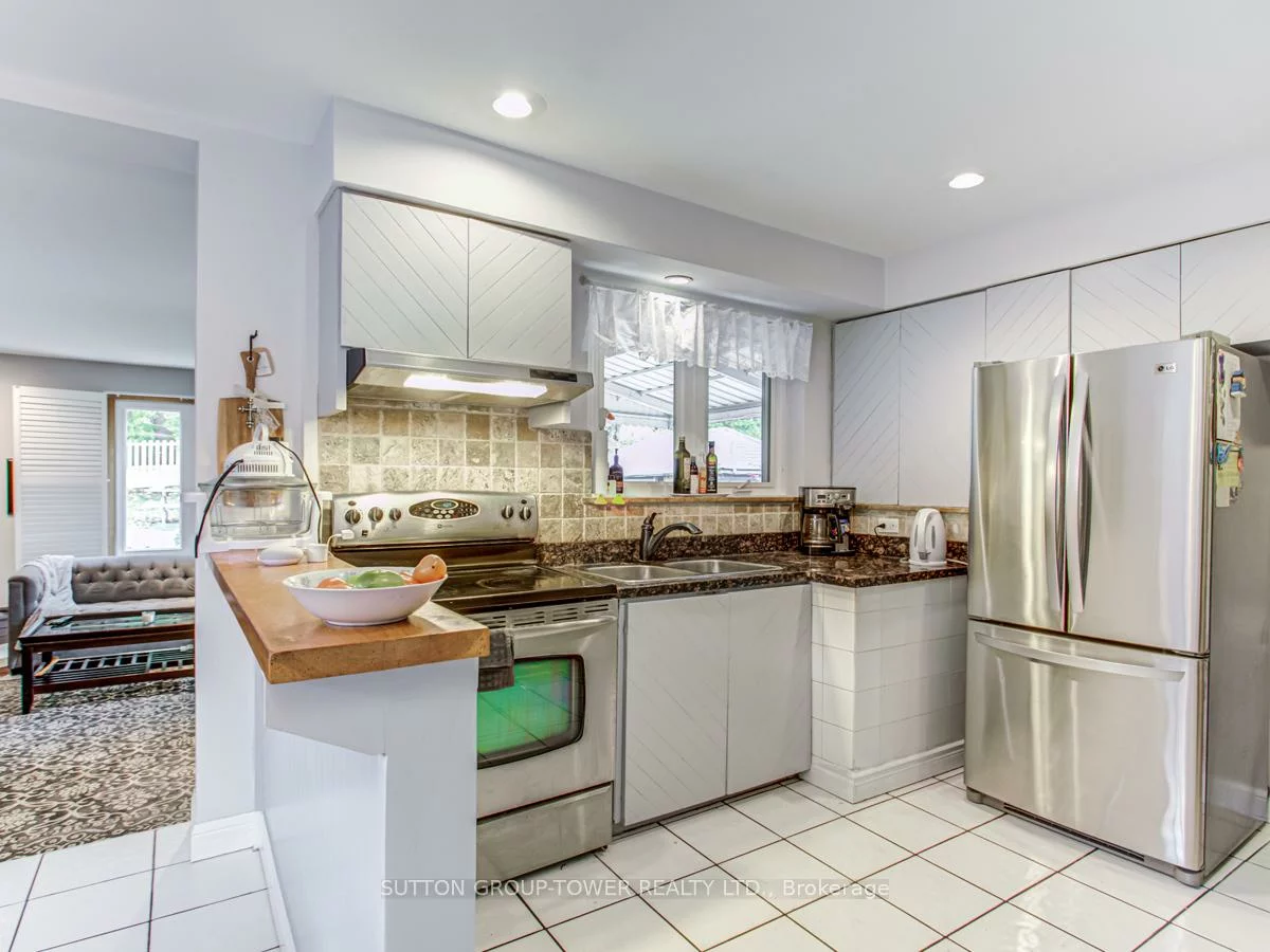 155, Tavistock, Downsview-Roding-CFB, Toronto