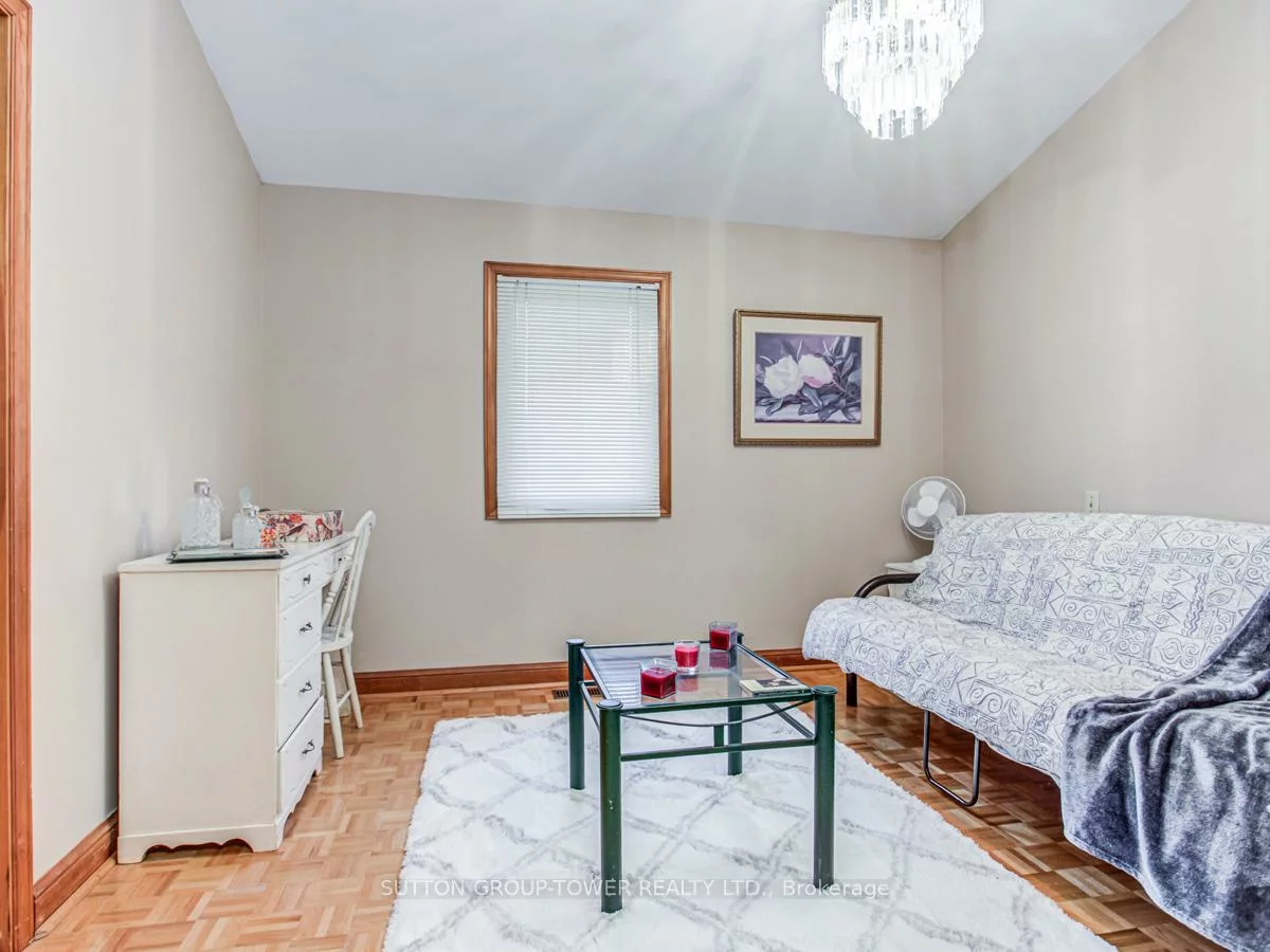 155, Tavistock, Downsview-Roding-CFB, Toronto