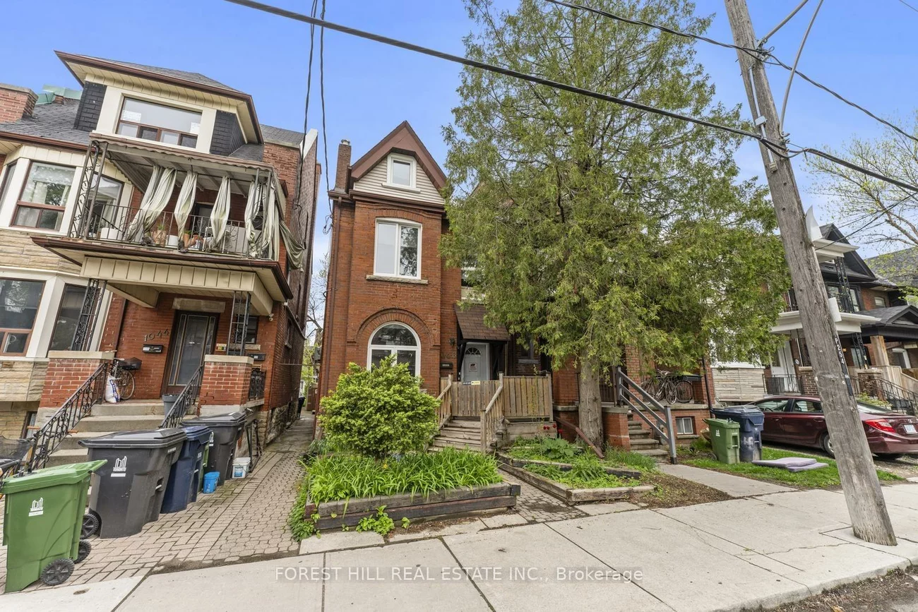 1046, Dovercourt, Dovercourt-Wallace Emerson-Junction, Toronto