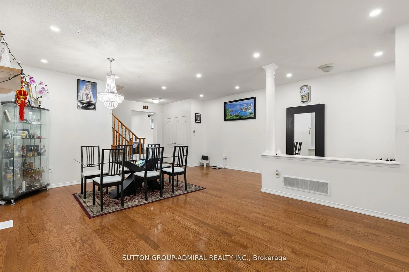 23, Delabo, York University Heights, Toronto