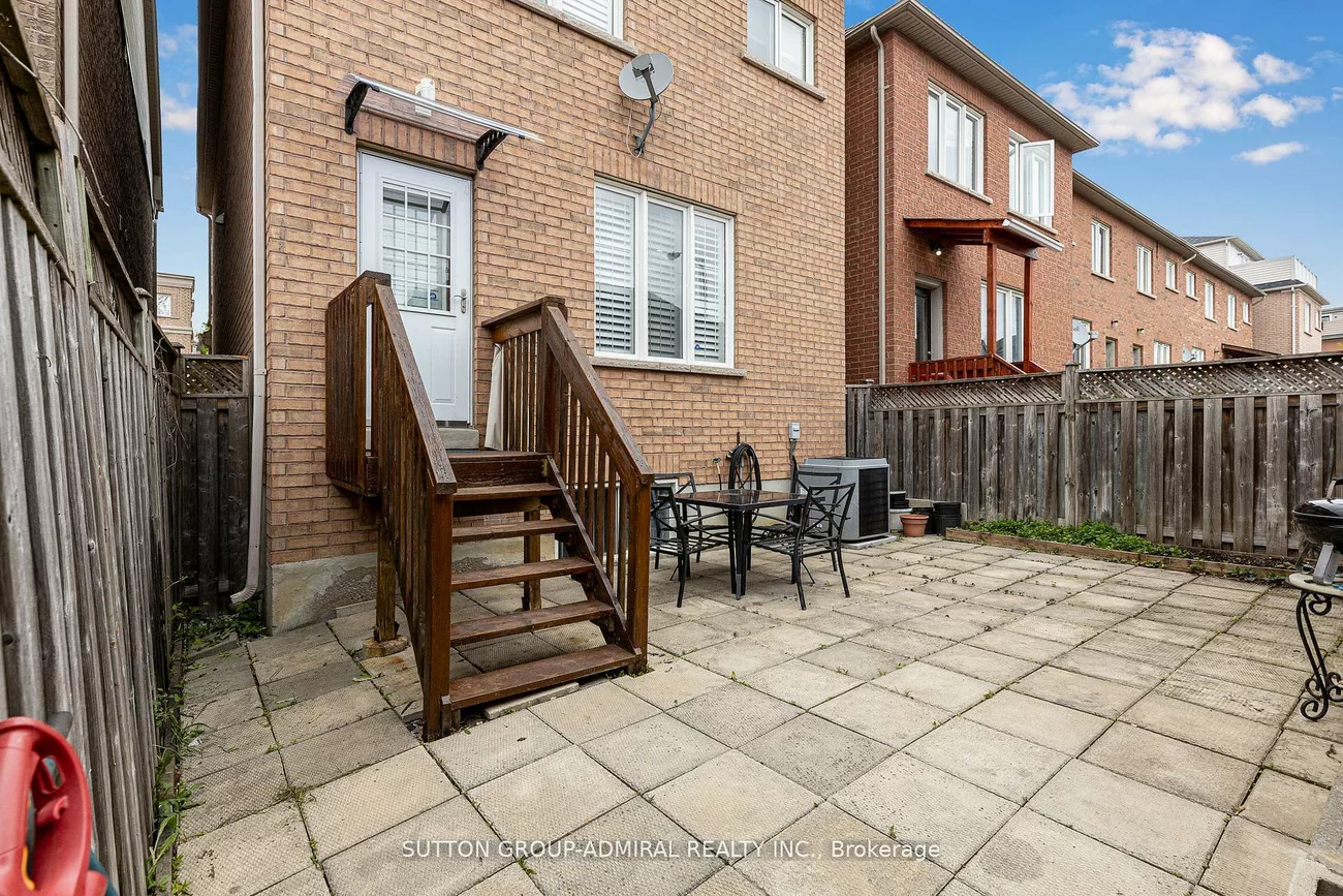 23, Delabo, York University Heights, Toronto