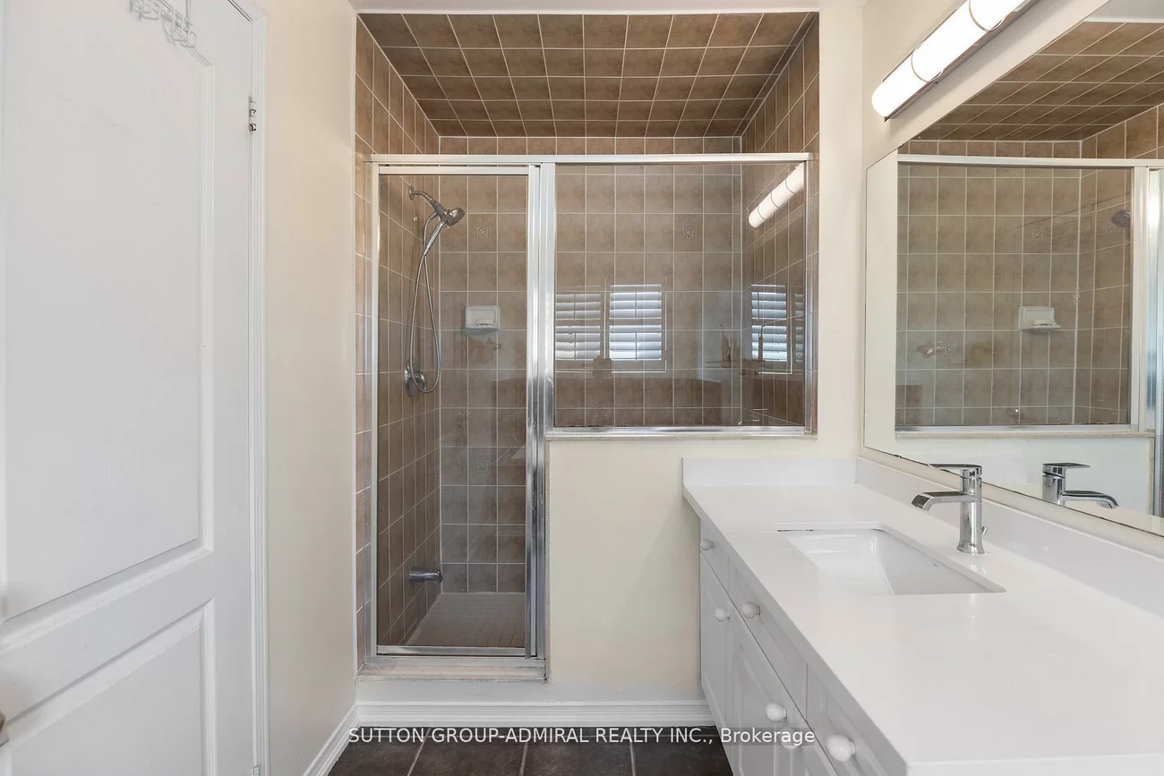 23, Delabo, York University Heights, Toronto