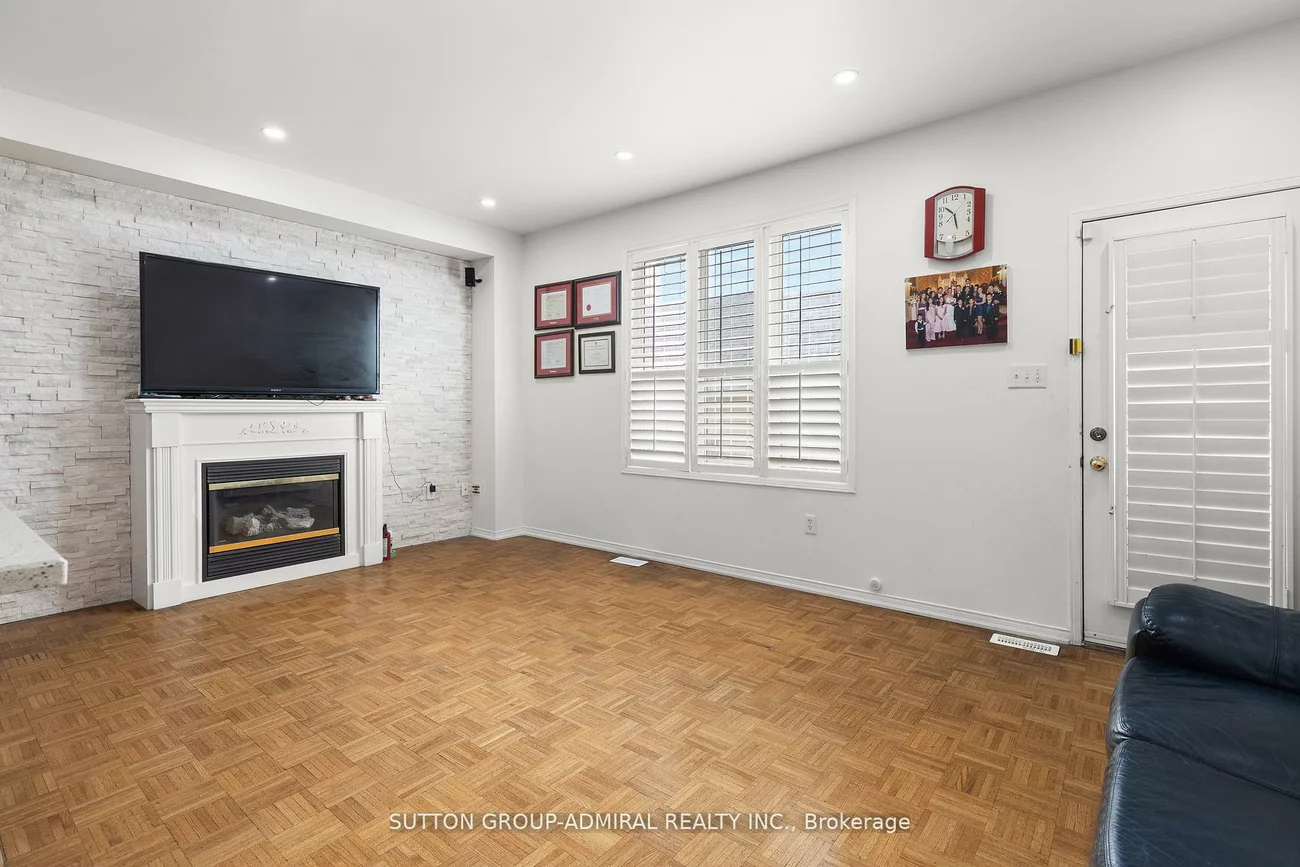 23, Delabo, York University Heights, Toronto