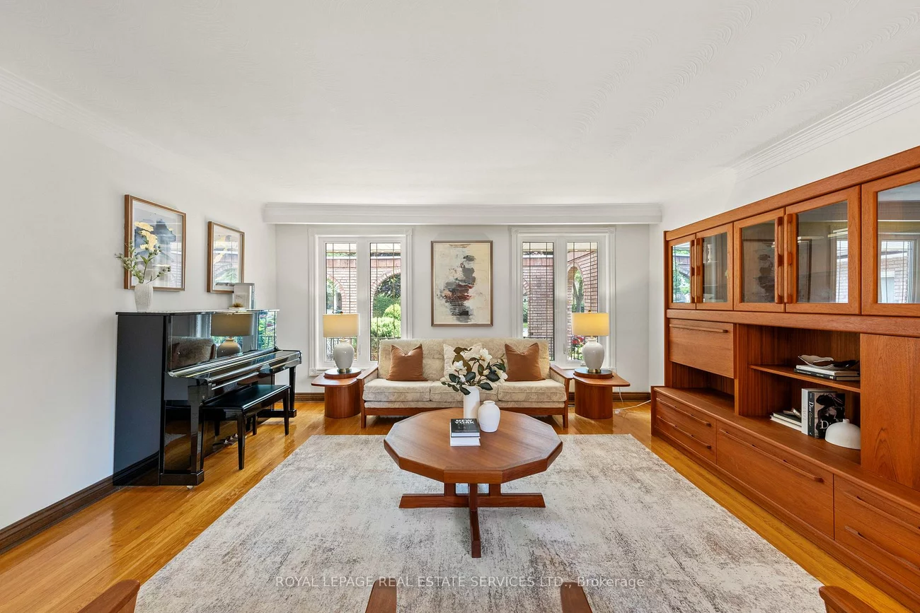 12, Haliburton, Islington-City Centre West, Toronto