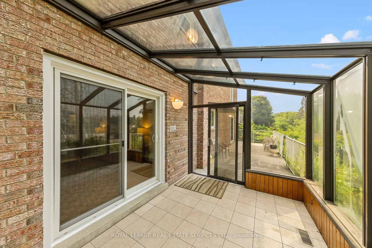 12, Haliburton, Islington-City Centre West, Toronto