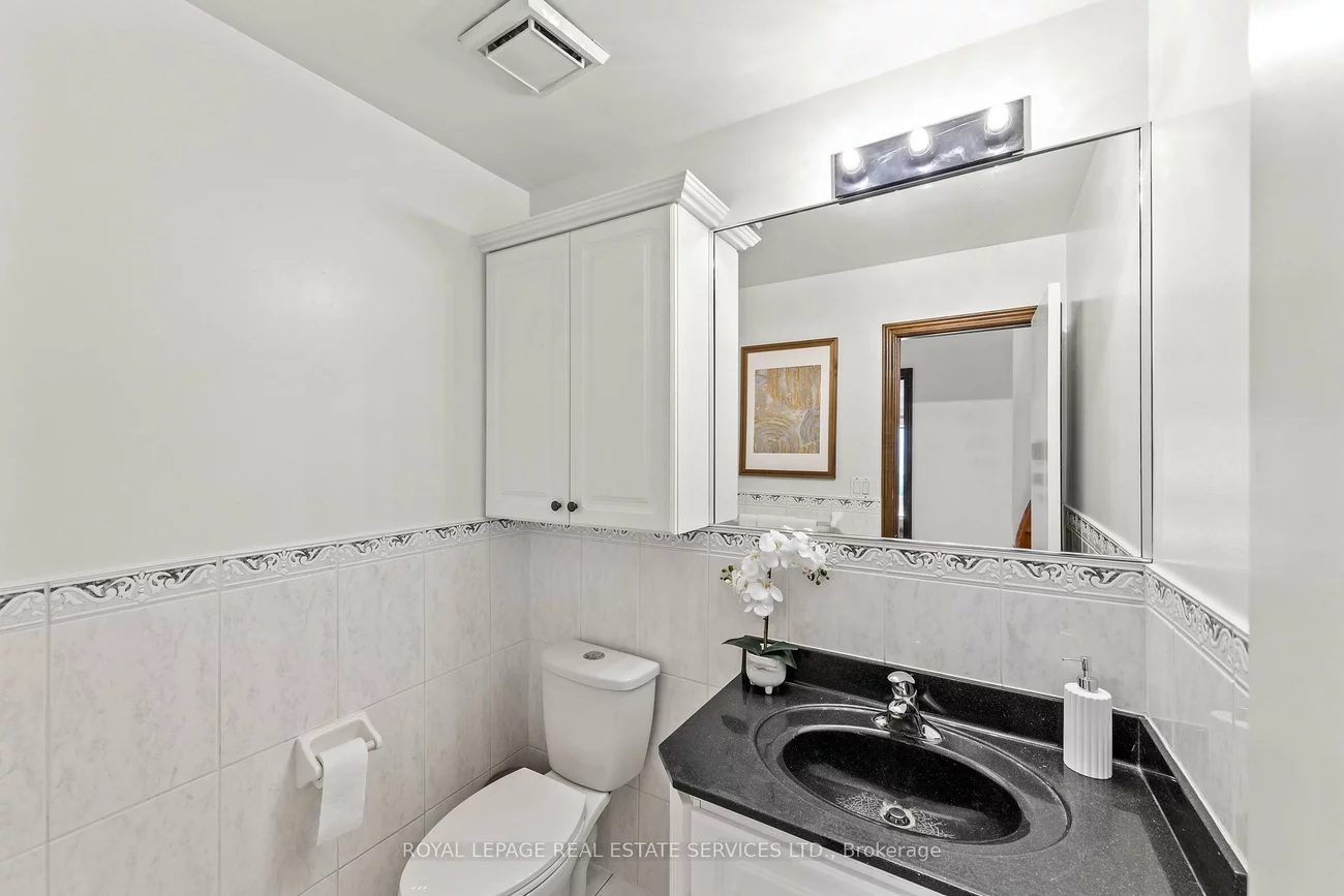 12, Haliburton, Islington-City Centre West, Toronto