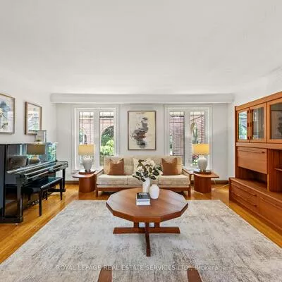 12, Haliburton, Islington-City Centre West, Toronto
