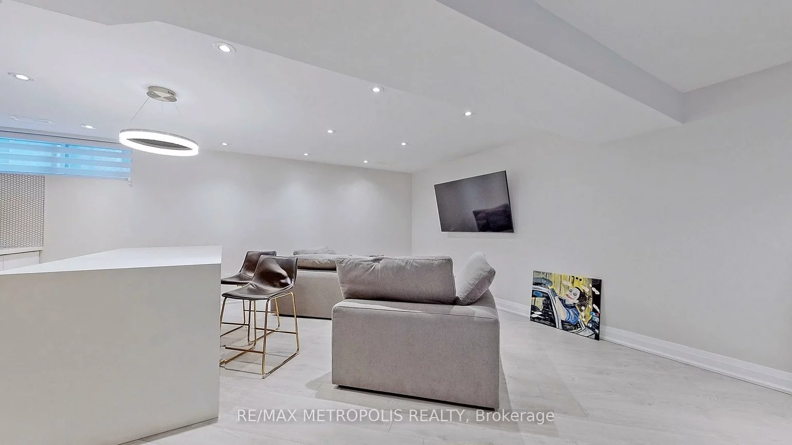 20, Knox, Humber Summit, Toronto