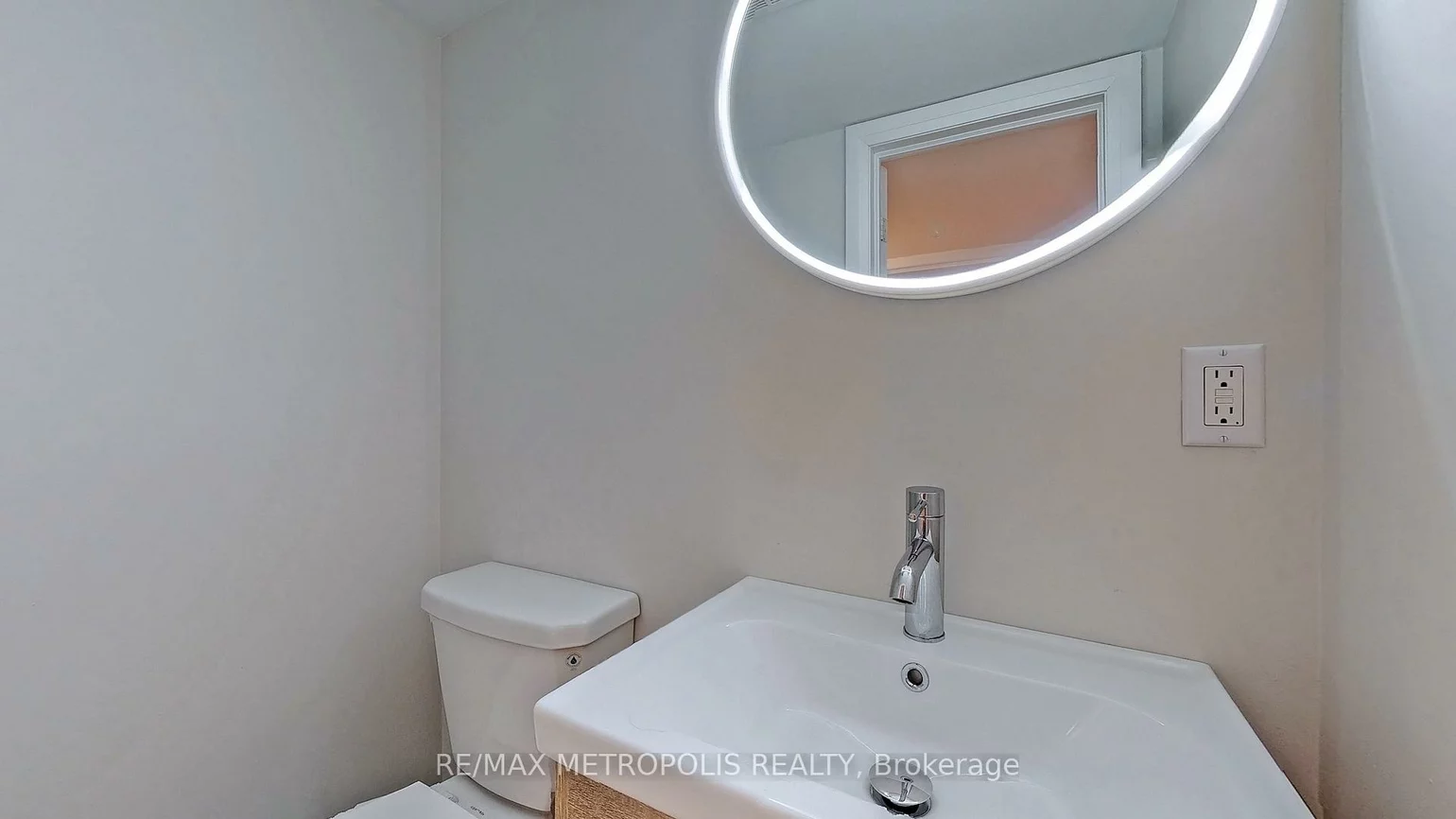 20, Knox, Humber Summit, Toronto