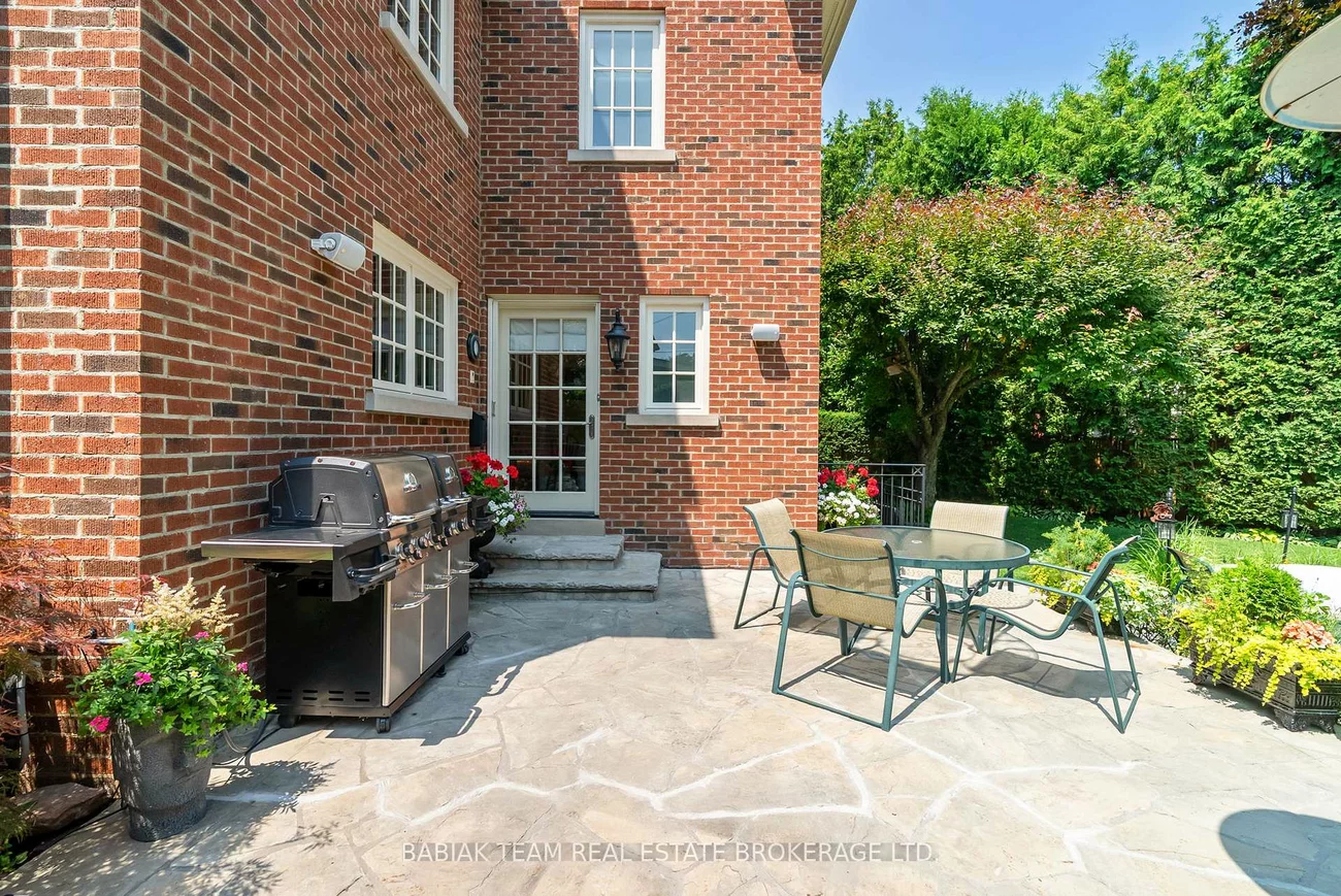 82, Humberview, Lambton Baby Point, Toronto