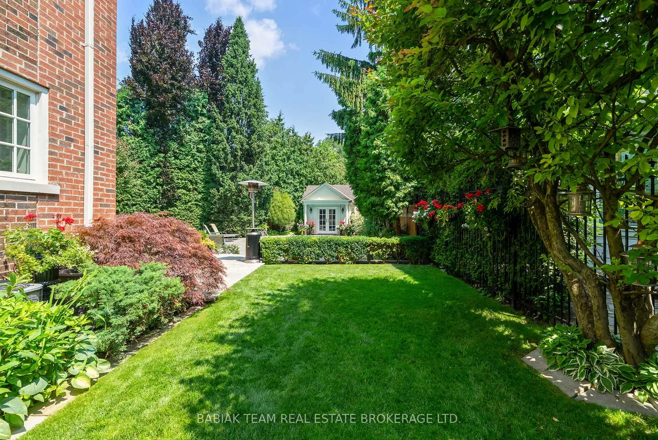 82, Humberview, Lambton Baby Point, Toronto
